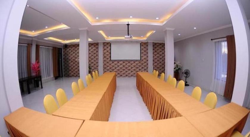 Lembasung Boutique Syariah Hotel Tarakan Exterior photo